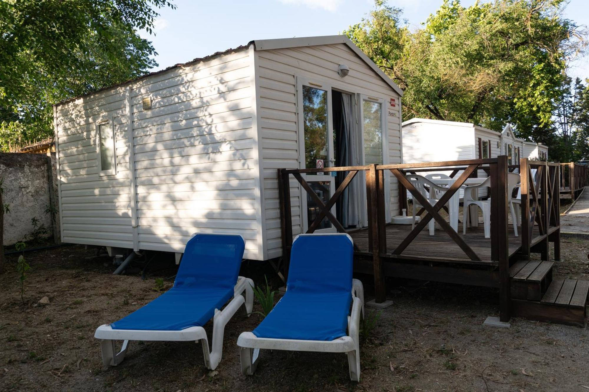Parque De Campismo Orbitur Evora Hotell Exteriör bild